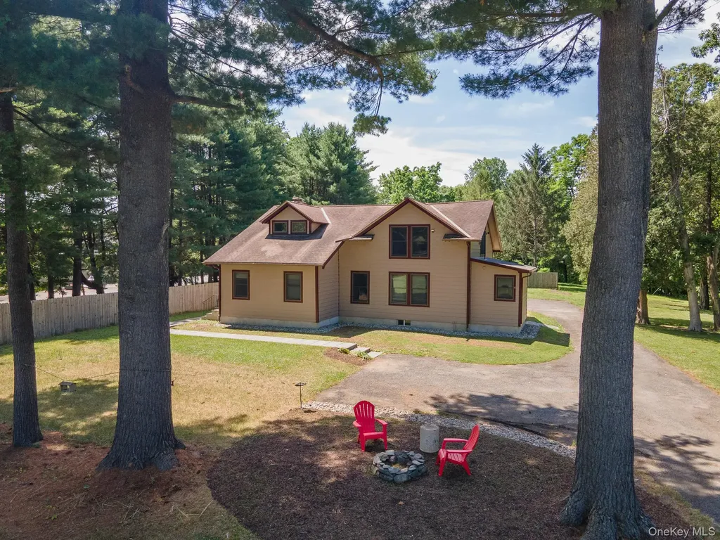11 Kessler Drive Hyde Park NY 12538