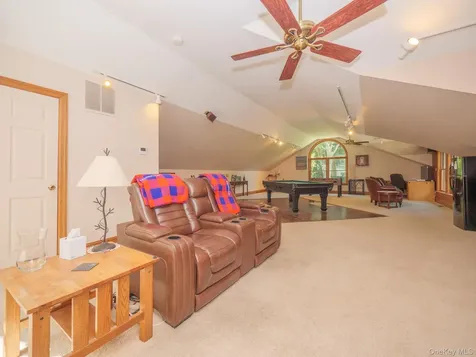 11 Kessler Drive Hyde Park NY 12538