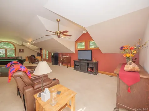 11 Kessler Drive Hyde Park NY 12538