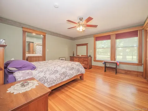 11 Kessler Drive Hyde Park NY 12538