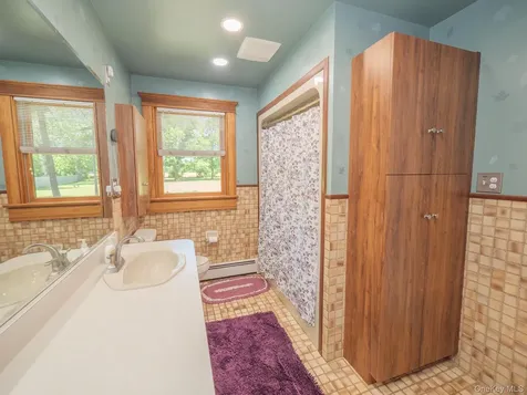11 Kessler Drive Hyde Park NY 12538