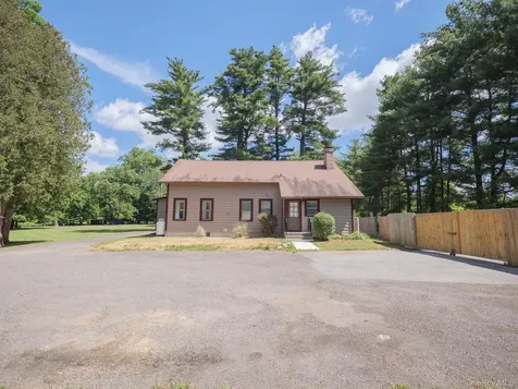 11 Kessler Drive Hyde Park NY 12538