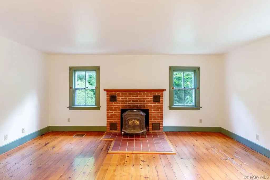 286 Manor Rock Road Craryville NY 12521
