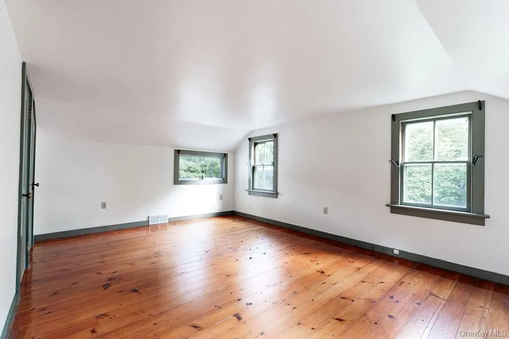 286 Manor Rock Road Craryville NY 12521