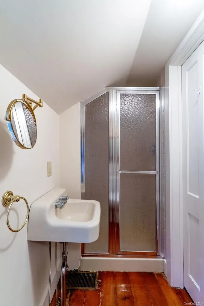 286 Manor Rock Road Craryville NY 12521
