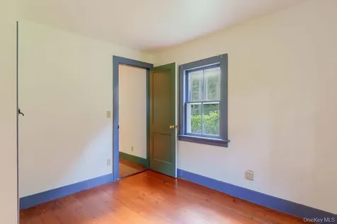 286 Manor Rock Road Craryville NY 12521
