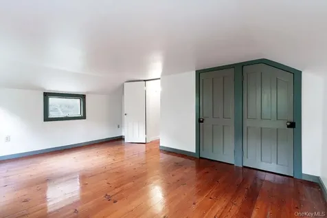 286 Manor Rock Road Craryville NY 12521