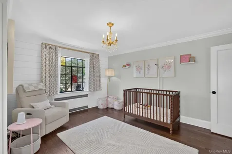 17 Hollywood Court Rockville Centre NY 11570
