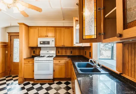 54 Linderman Avenue Kingston NY 12401