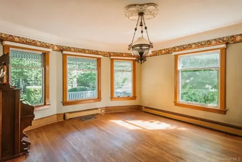54 Linderman Avenue Kingston NY 12401