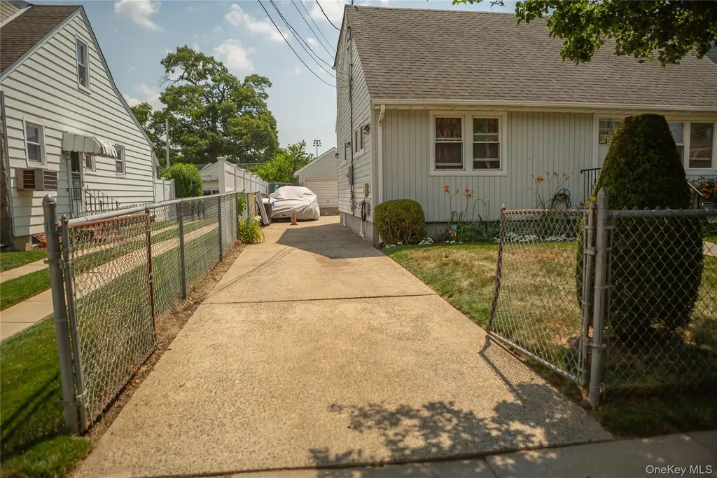 28 Harrison Avenue Freeport NY 11520