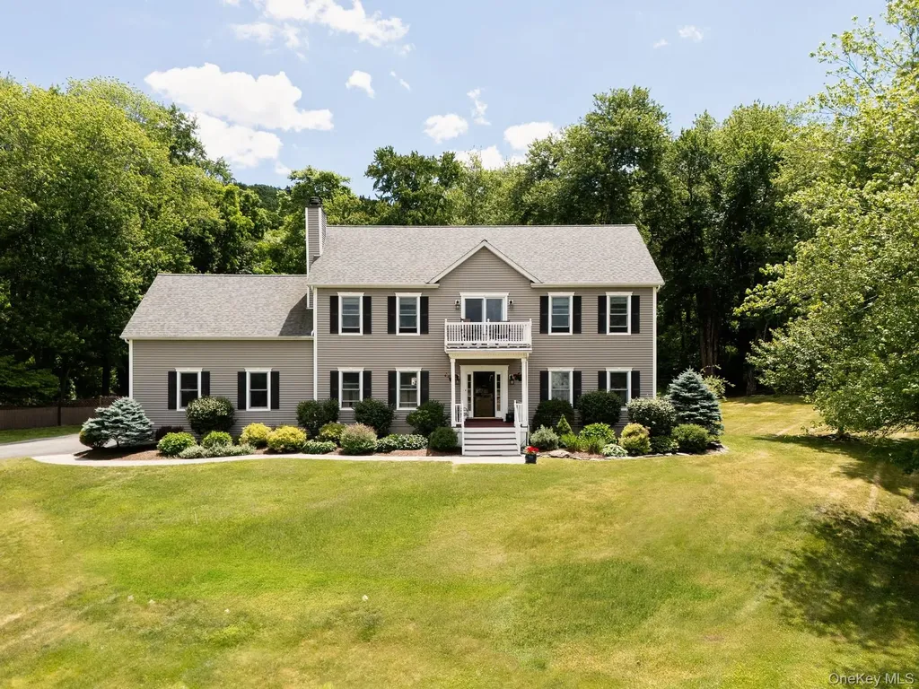 12 Ann Drive Rhinebeck NY 12572