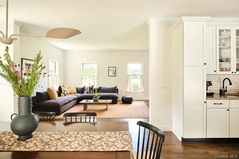 12 Ann Drive Rhinebeck NY 12572