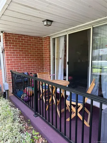 51 Santa Barbara Drive Plainview NY 11803