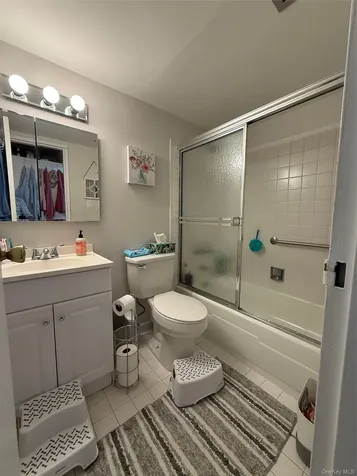 51 Santa Barbara Drive Plainview NY 11803
