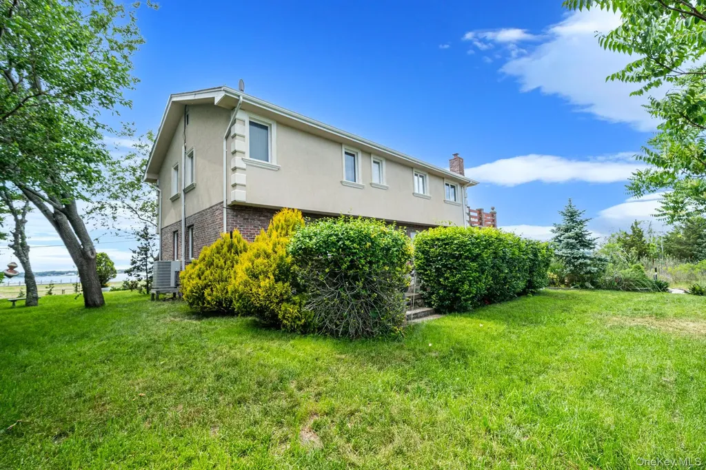 296 Longneck Boulevard Flanders NY 11901