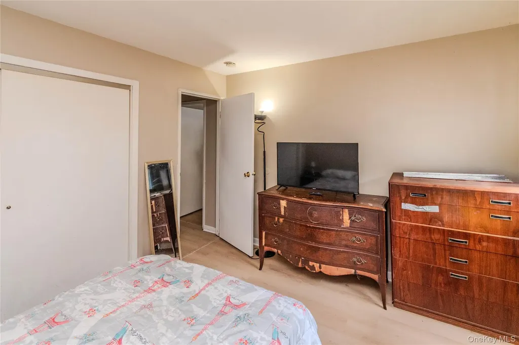 34 Scarborough Lane Wappingers Falls NY 12590