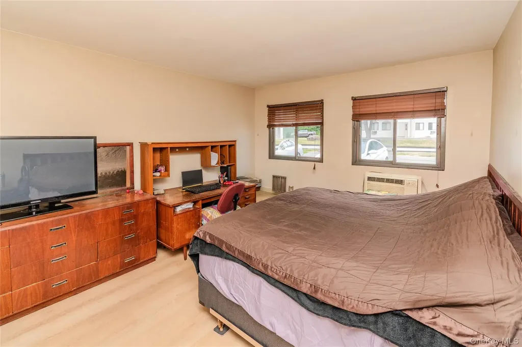 34 Scarborough Lane Wappingers Falls NY 12590