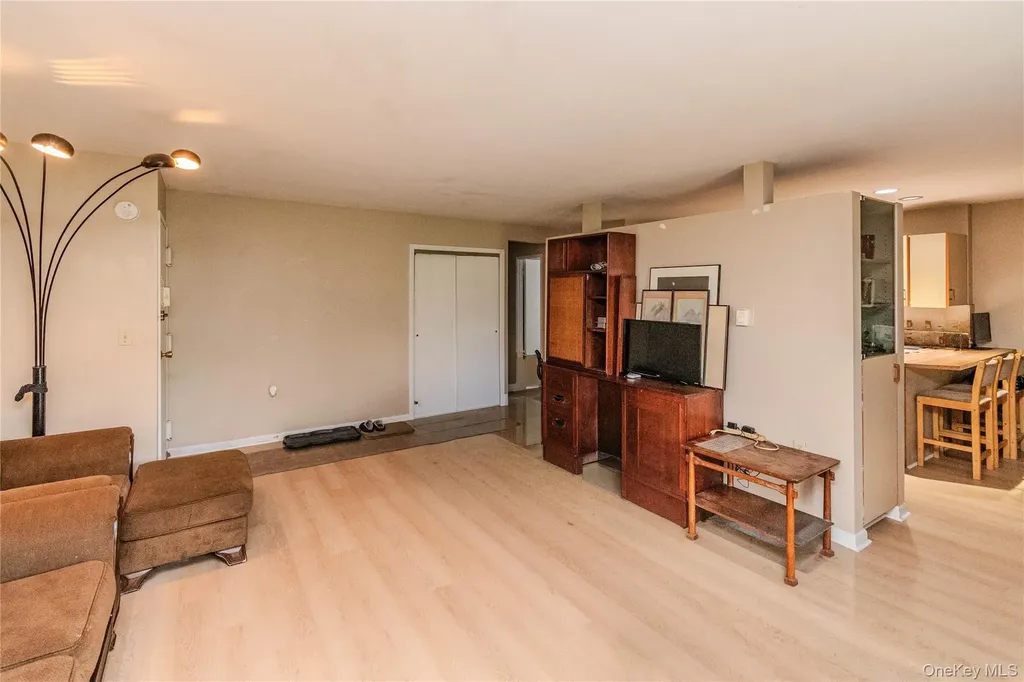 34 Scarborough Lane Wappingers Falls NY 12590
