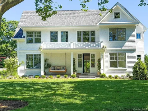 152 South Road Westhampton NY 11977