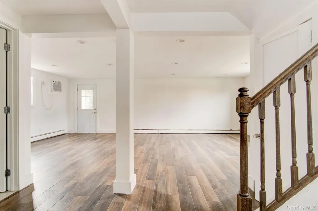 867 Bryant Street Woodmere NY 11598
