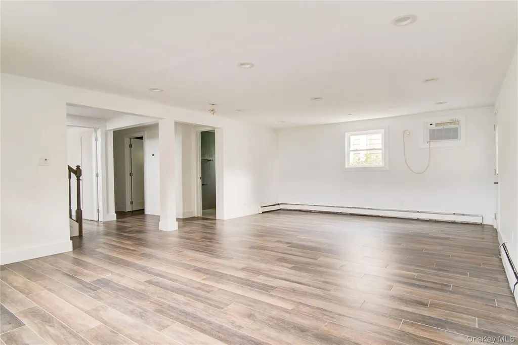 867 Bryant Street Woodmere NY 11598