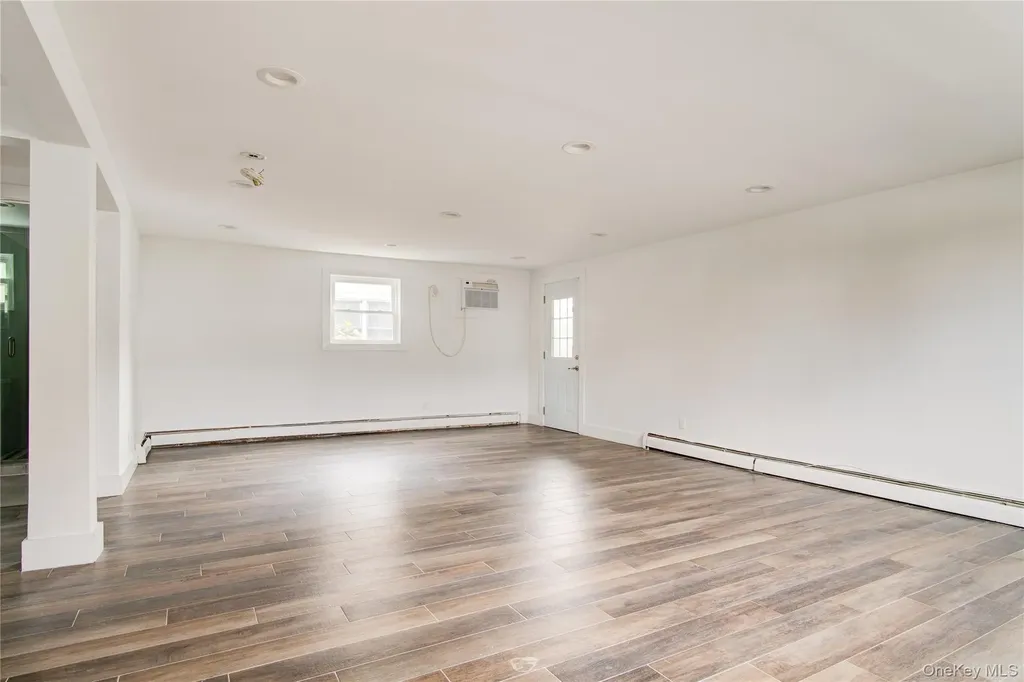 867 Bryant Street Woodmere NY 11598