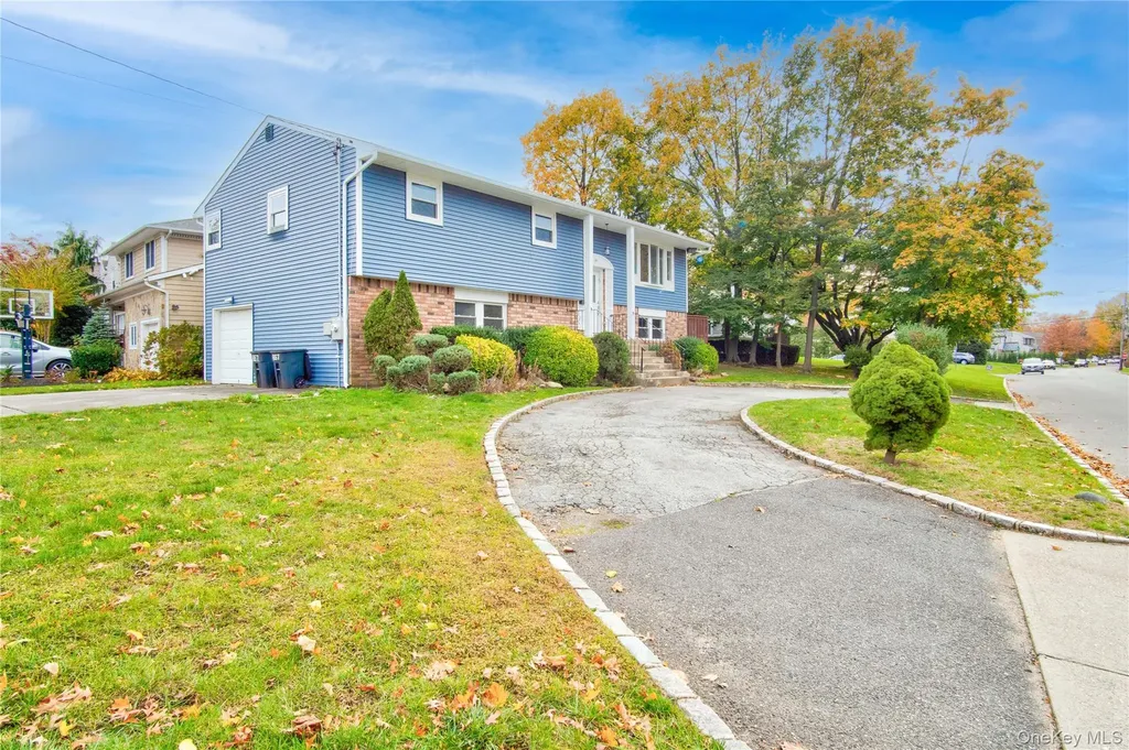 867 Bryant Street Woodmere NY 11598