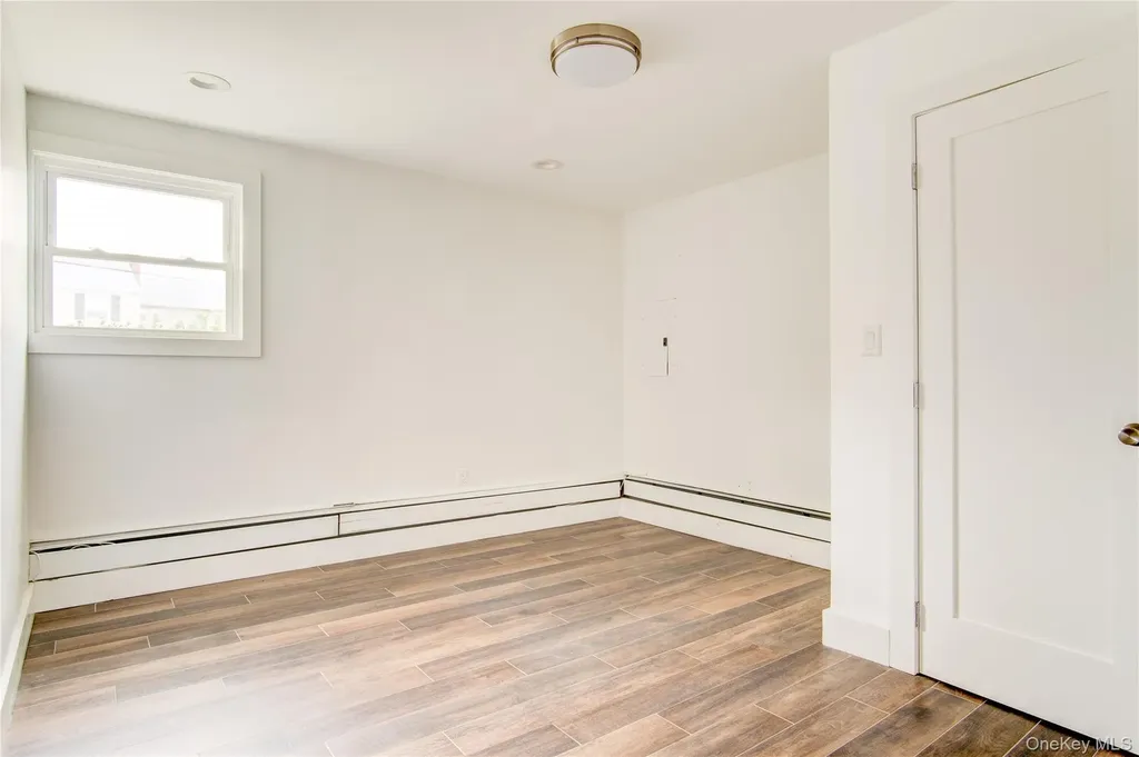 867 Bryant Street Woodmere NY 11598