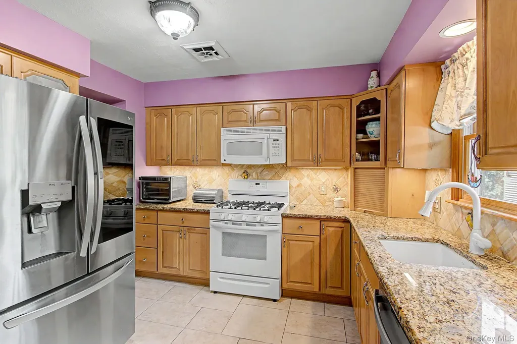 3 Van Wardt Place Tappan NY 10983