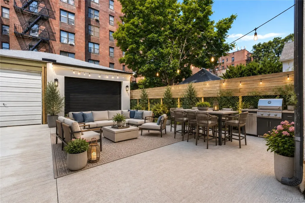 1050 E 31st Street Brooklyn NY 11210
