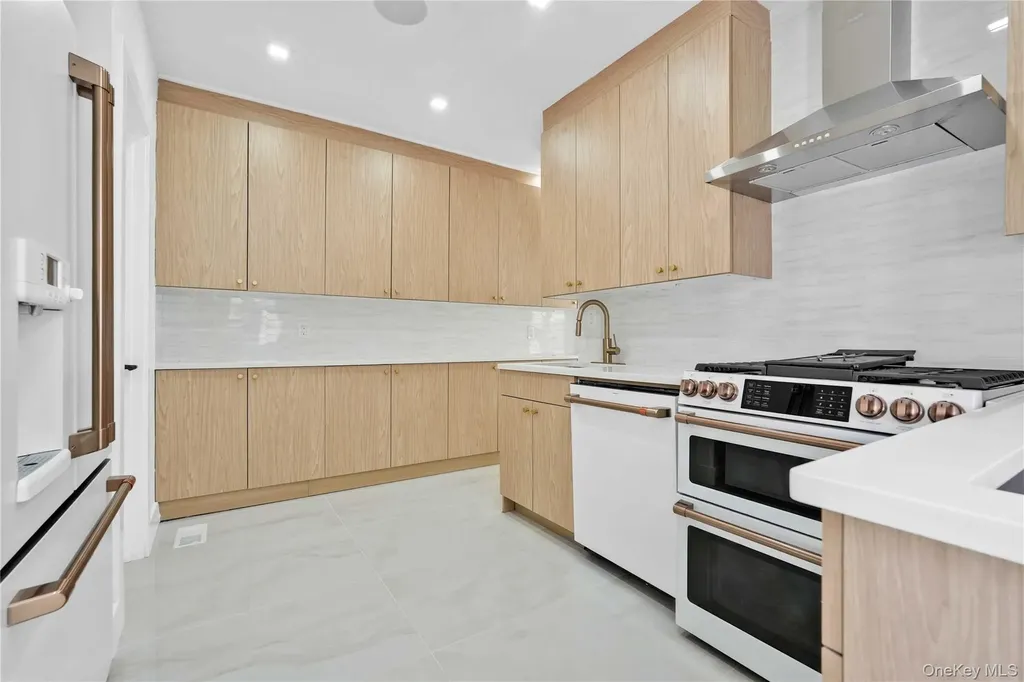 1050 E 31st Street Brooklyn NY 11210