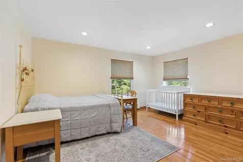 2 Greenwood Lane Woodbury NY 11797