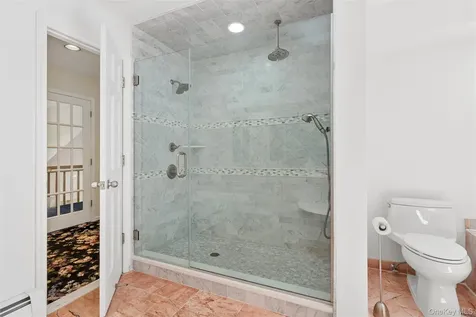 2 Greenwood Lane Woodbury NY 11797