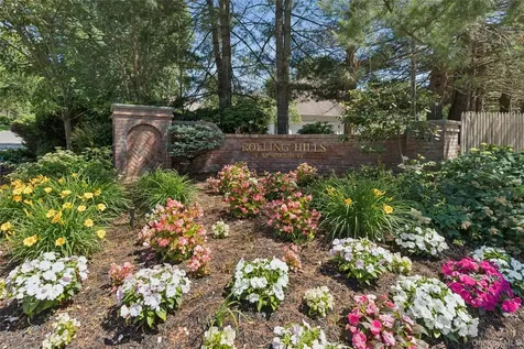 2 Greenwood Lane Woodbury NY 11797