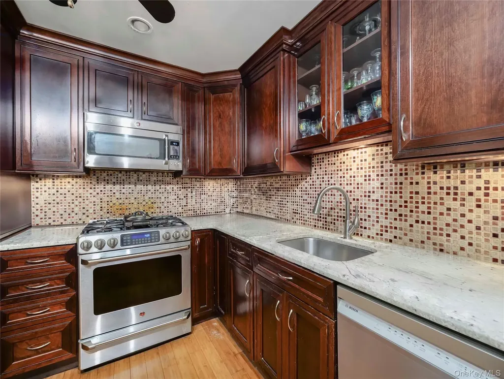 26 Klint Court Nanuet NY 10954