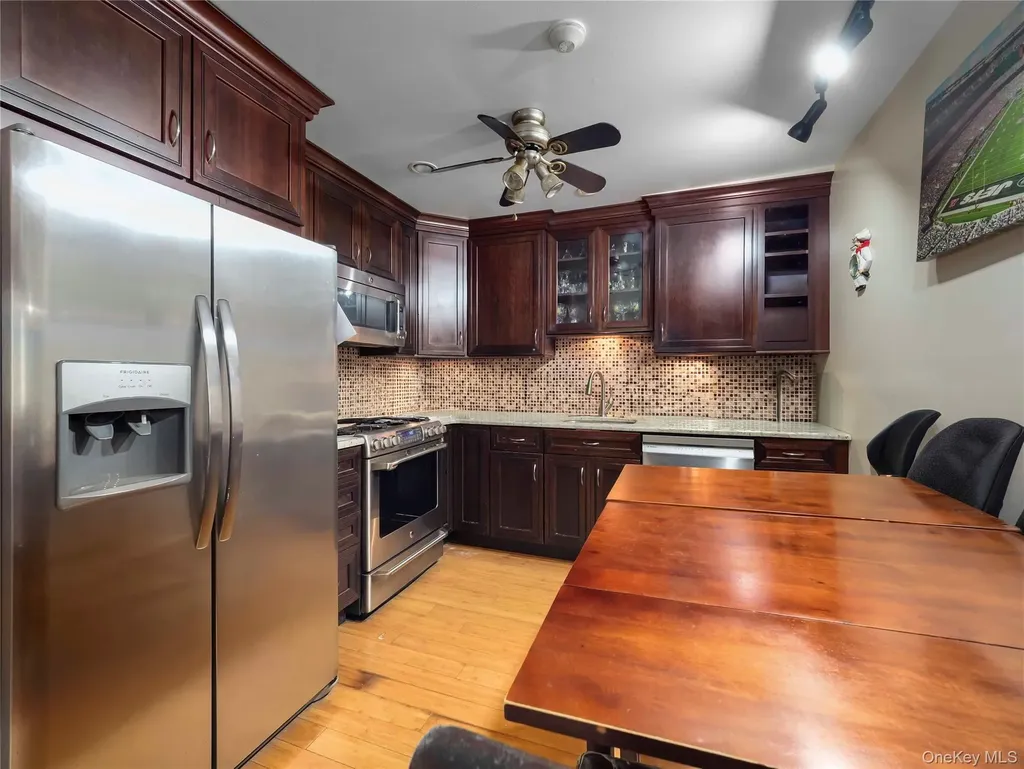 26 Klint Court Nanuet NY 10954