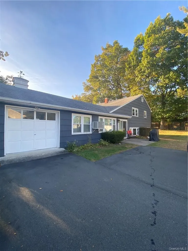 2 Larch Court West Nyack NY 10994