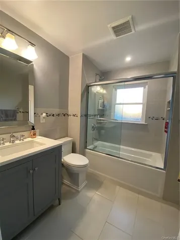 2 Larch Court West Nyack NY 10994