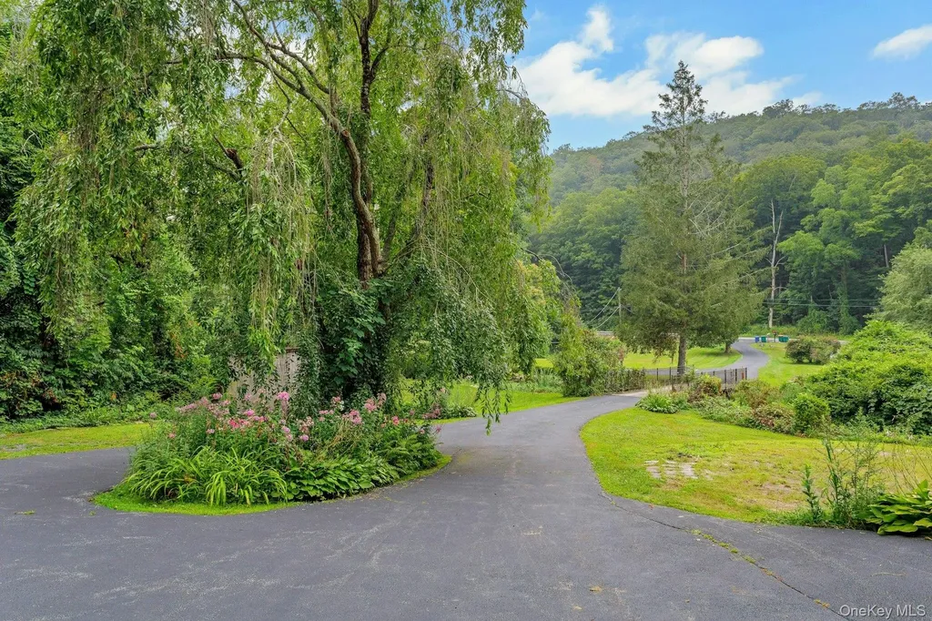 934 Peekskill Hollow Road Carmel NY 10579