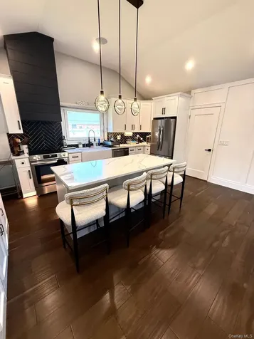 28 Northern Parkway E Plainview NY 11803