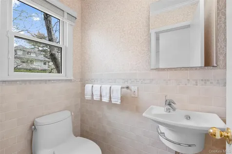 52 Wendt Avenue Larchmont NY 10538