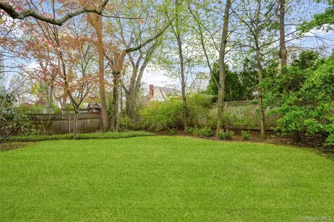 52 Wendt Avenue Larchmont NY 10538