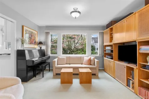 52 Wendt Avenue Larchmont NY 10538