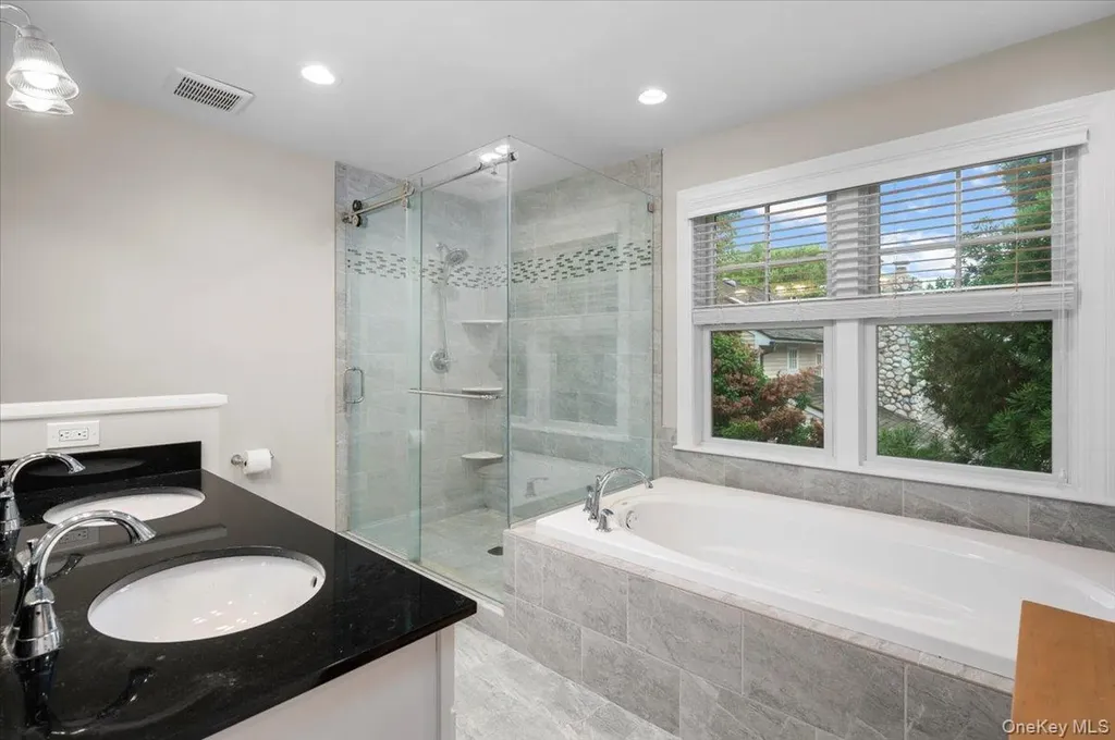 78 Shore Drive Larchmont NY 10538