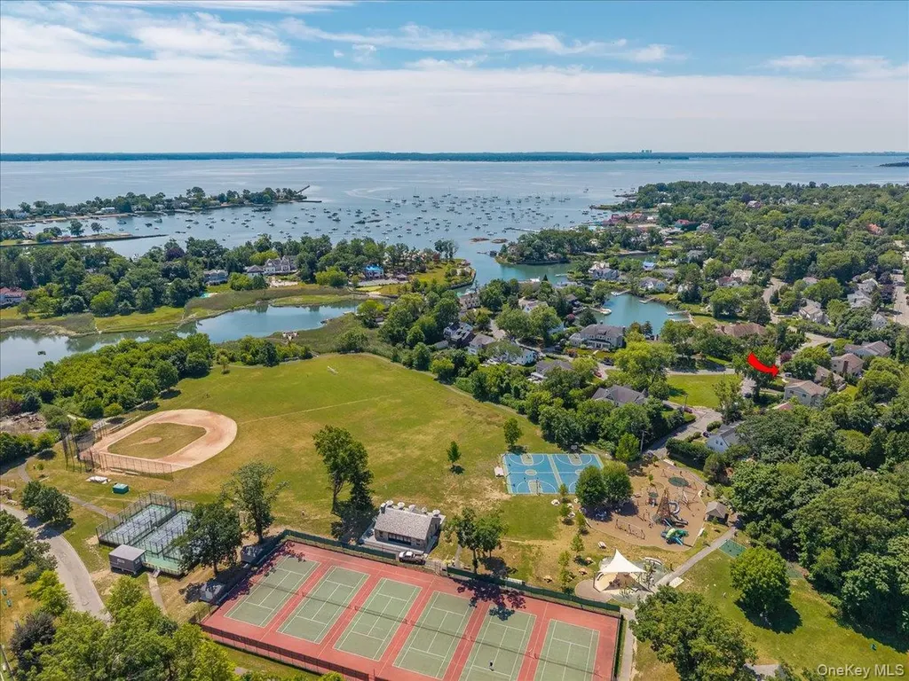 78 Shore Drive Larchmont NY 10538