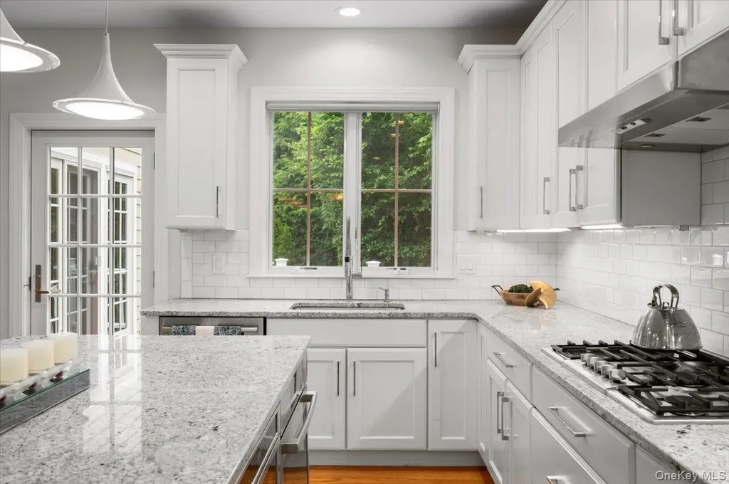 78 Shore Drive Larchmont NY 10538