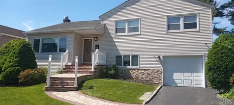 2669 Grayson Drive East Meadow NY 11554