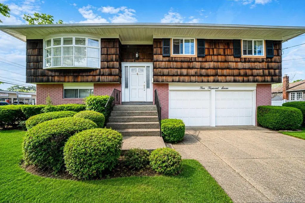 4007 Clark Street Seaford NY 11783