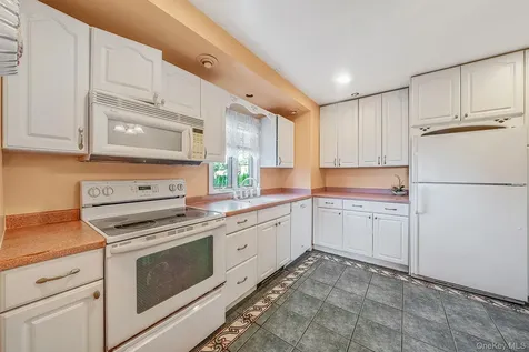 4007 Clark Street Seaford NY 11783